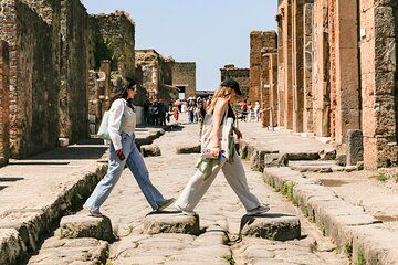 Private Pompeii Tour with Priority Access from Naples
