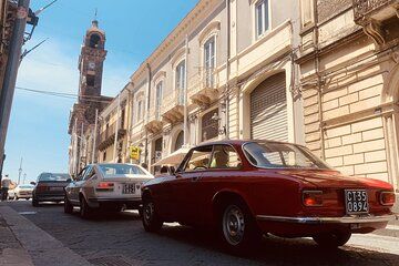 Noto and Marzamemi in a classic car departing DA Syracuse