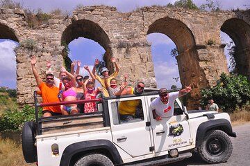 Jeep Safari with Lunch and Green Canyon Visit