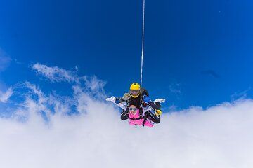 Premium Skydive UK 15,000ft - 65s Freefall