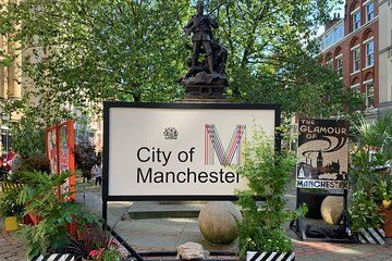 Experience the Manchester 5 Quarters Walking Tour