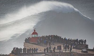 Meet a professional big wave surfer in Nazaré