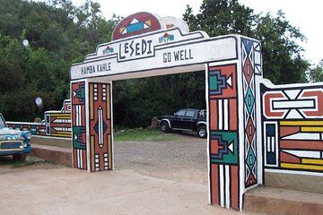 Cradle of Humankind Lion Park and Lesedi Cultural Village