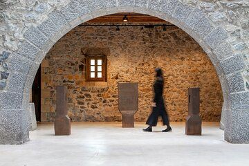 Private San Sebastian Walking Tour and Chillida Leku Museum Visit