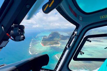 Mauritius Underwater Waterfall Guided Tour by Helicopter Ride