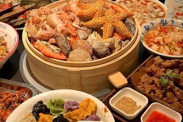 Private City Tour in Iconic Landmarks and Beer Museum in Qingdao