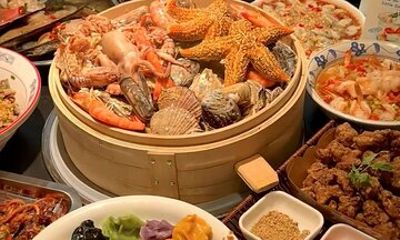 Private City Tour in Iconic Landmarks and Beer Museum in Qingdao