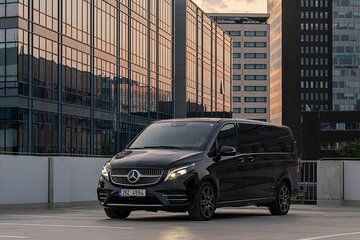 Comfortable transport from Brno to Prague airport