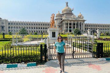 Cubbon Park Walking Tour and Explore Bangalore's Heritage