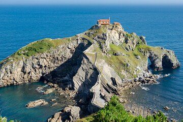 Luxury Bilbao Tour Dragonstone Guggenheim and Michelin Star Lunch