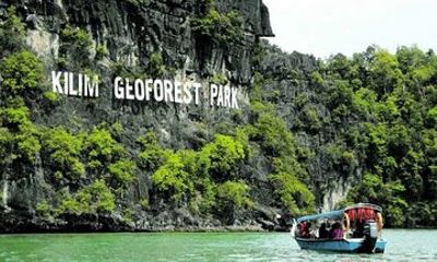 Langkawi UNESCO Geopark Adventure Kilim Mangrove & Waterfall Tour