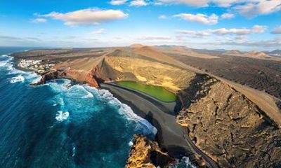 Private Lanzarote Tour: Volcanoes, Caves & Coastal Wonders