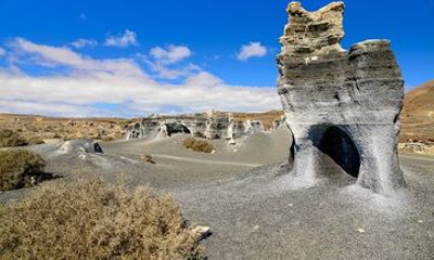 North Lanzarote Private Tour: Caves, Viewpoints & Villages