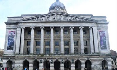Nottingham Private Walking Tour With a Local Guide
