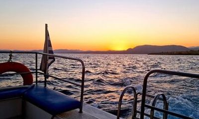 90-Minute Lindos Glassbottom Boat Cruise