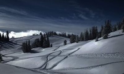 Alpine Self Guided Snowmobile Rentals