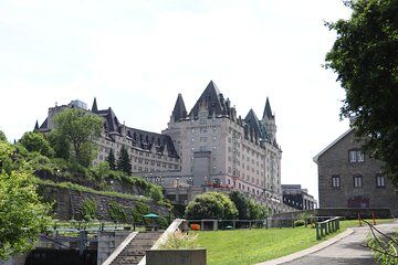 Ottawa Heritage and River Cruise Tour Explore the Capital