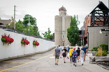 Explore St. Jacobs on a Village Walking Tour