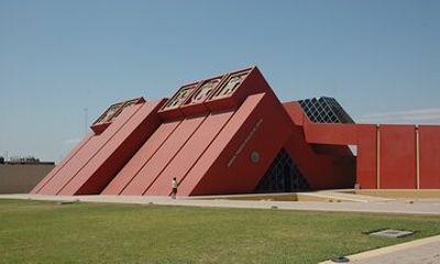 Full-day tour: Sicán, Túcume, Royal Tombs, Chiclayo city & Lunch