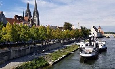 Private Transfer from Regensburg to Prague