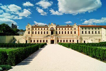 Moldova: 3-Day Tour with Traditional Lunchs & 3 Wine Gifts