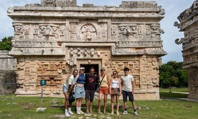 Guided tour in Chichen Itza and 3 cenotes from Valladolid