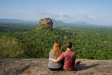 2-Day Sigiriya & Polonnaruwa Cultural Triangle Tour from Colombo
