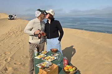 Sandwich Harbour 4x4 Tours and Pelican Point Tours