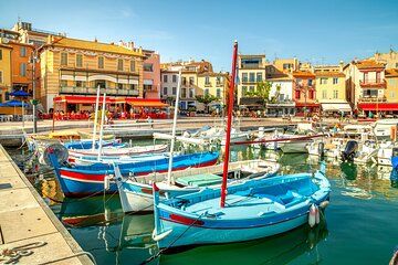 Aix en-Provence and Cassis Combo Private Tour