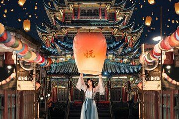 Whispers of Lanterns and Sea Breezes A Jiufen and Beyond Escape