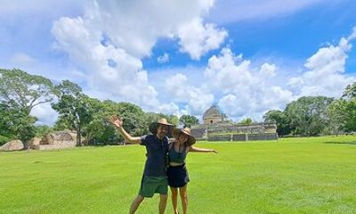Tourist transport Chichen Itza and 2 cenotes from Valladolid