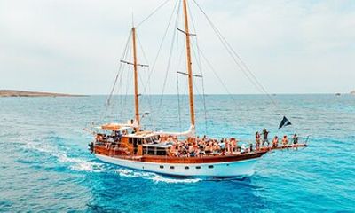 Malta: Blue lagoon, Comino, Gozo & Crystal Lagoon Sea Caves