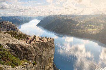 Pulpit Rock RIB-Safari & Hike Combo Tour from Stavanger