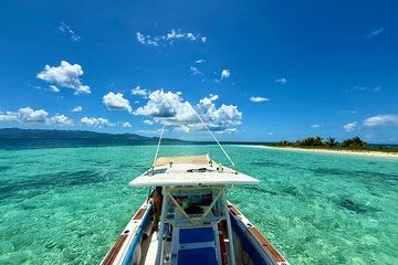 Cruise to the Grand Ass DE Sac in an open air aquarium