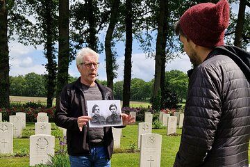 Private Guided Battle of Arnhem Tour group bookings 4 to 8 people