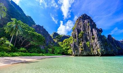 Private Shore Tour: Island Hopping in El Nido Paradise