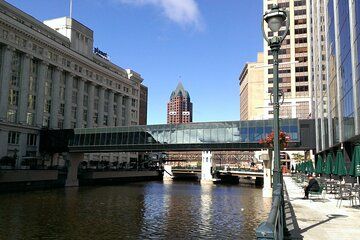 Skywaukee Walking Tour