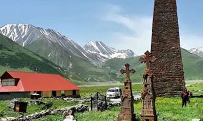 From Kazbegi to Truso Valley Trek with Hotel Transfers