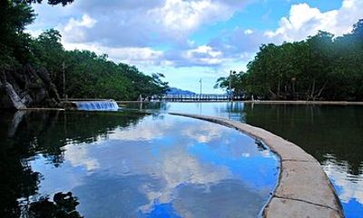 Private Coron Town Tour and Maquinit Hot Spring
