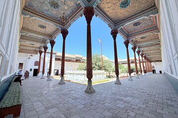 Bukhara: Summer Palace and City Outside Tour with Transport