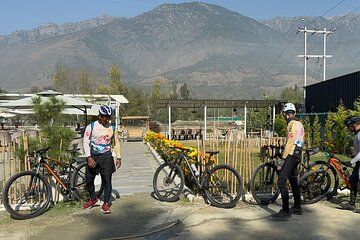 Srinagar Cycling Day Tour Explore Mughal Gardens and More