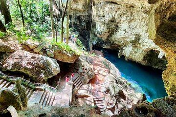 Santo Domingo : Private City Tours + Beach Day with Lunch