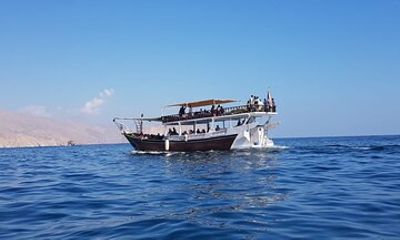 Musandam Boat Trip Fishing Snorkeling Lunch