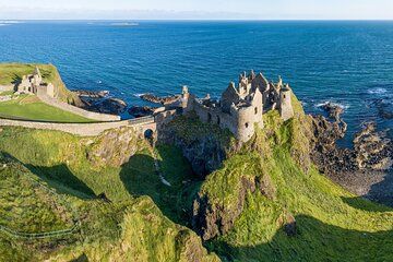 Belfast Private Luxury Tour - Giants Causeway : Scenery & History
