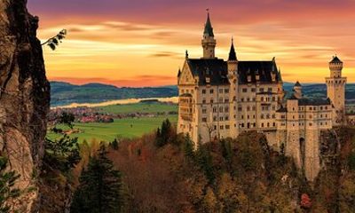 Neuschwanstein Castle Ticket with Audio Guide and Guidebook