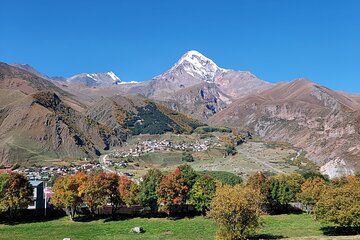 Day Trip to Kazbegi with Family Lunch and Khinkali Masterclass