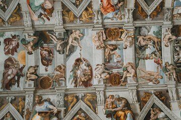 Vatican Museums & Sistine Chapel Guided Tour with Reserved Entry