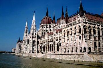 Vienna Private Tour to Budapest