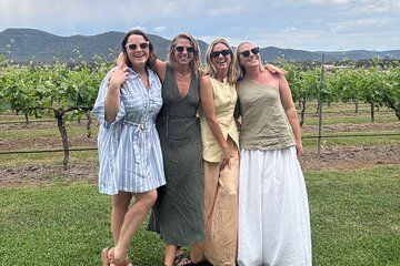 Luxury Hunter Valley Tour: 3 Tastings, Gin, Lunch & Chocolatier