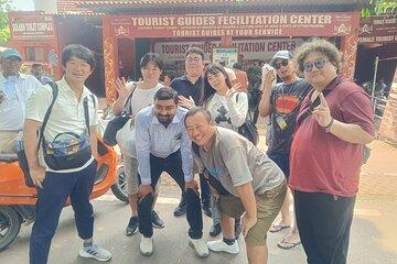 Agra Private Tour with Multilingual Guide and Skip the Queue